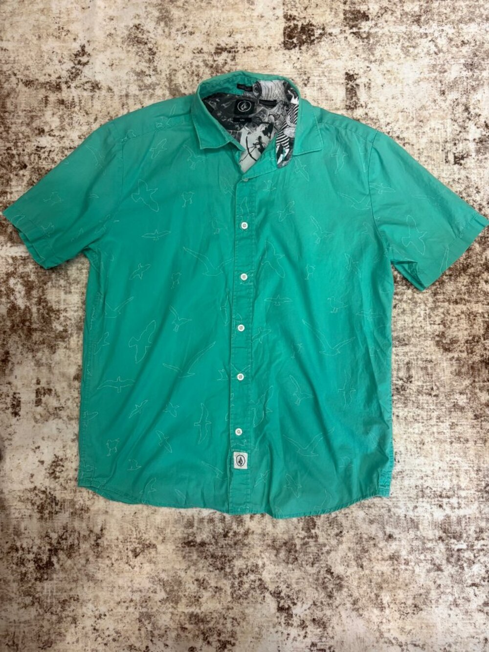 Volcom Men’s Seagull Print Short Sleeve Button-Up Shirt – Teal Green